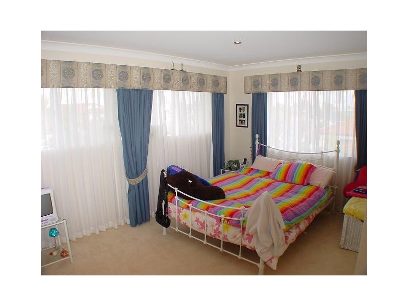 11 Bonaventure, Raby Bay QLD 4163