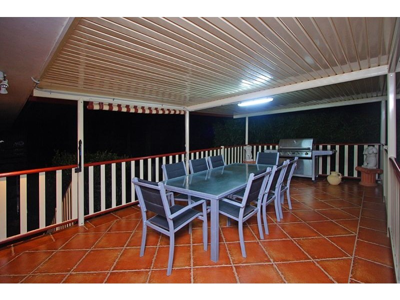 698 Old Cleveland Road, Wellington Point QLD 4160