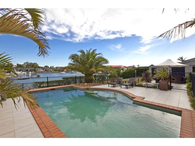 36 Mainroyal Court, Raby Bay QLD 4163