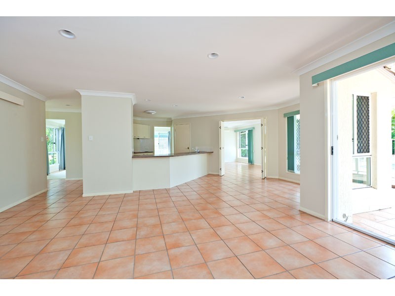 2 Sirocco Court, Ormiston QLD 4160