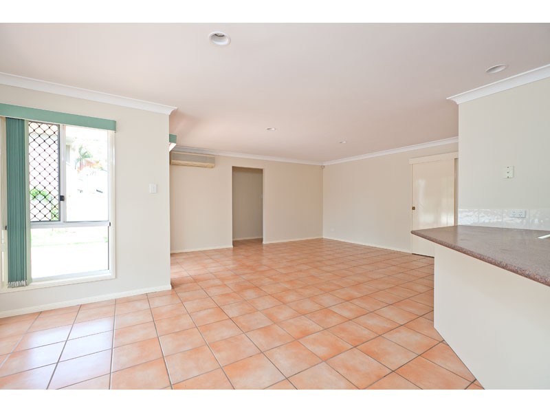 2 Sirocco Court, Ormiston QLD 4160