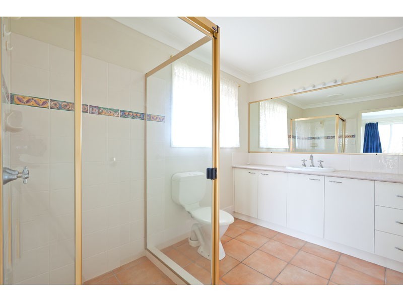 2 Sirocco Court, Ormiston QLD 4160