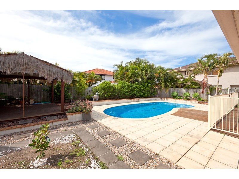 2 Sirocco Court, Ormiston QLD 4160