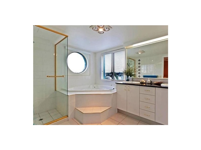 10/13 Esperance Court, Raby Bay QLD 4163