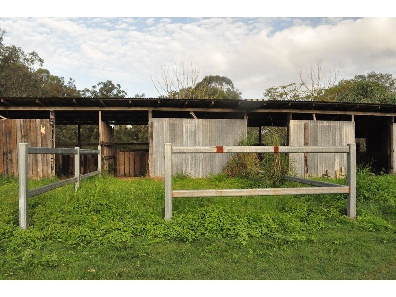 27 Double Jump Rd, Redland Bay QLD 4165