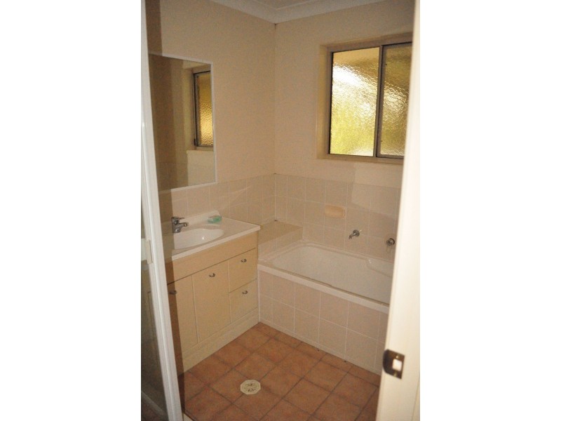 27 Double Jump Rd, Redland Bay QLD 4165