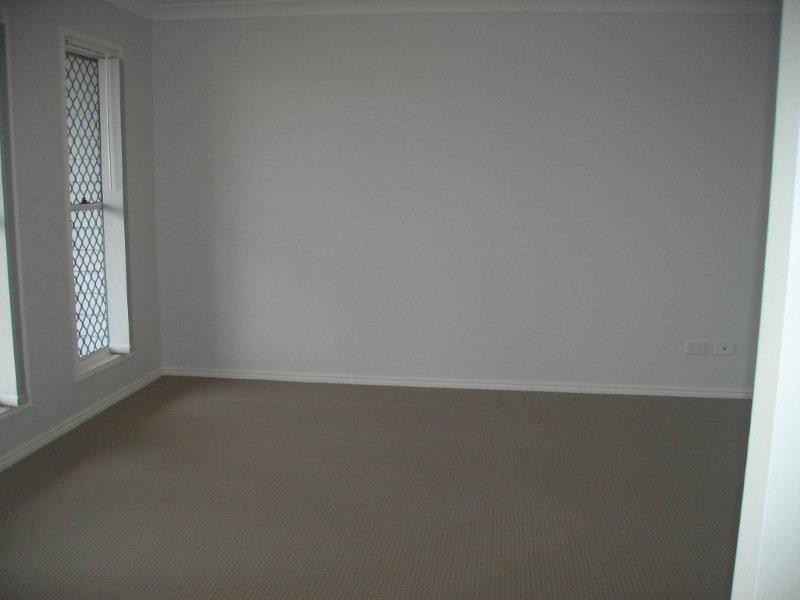 3 Daly Place, Redland Bay QLD 4165