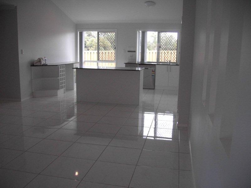 3 Daly Place, Redland Bay QLD 4165