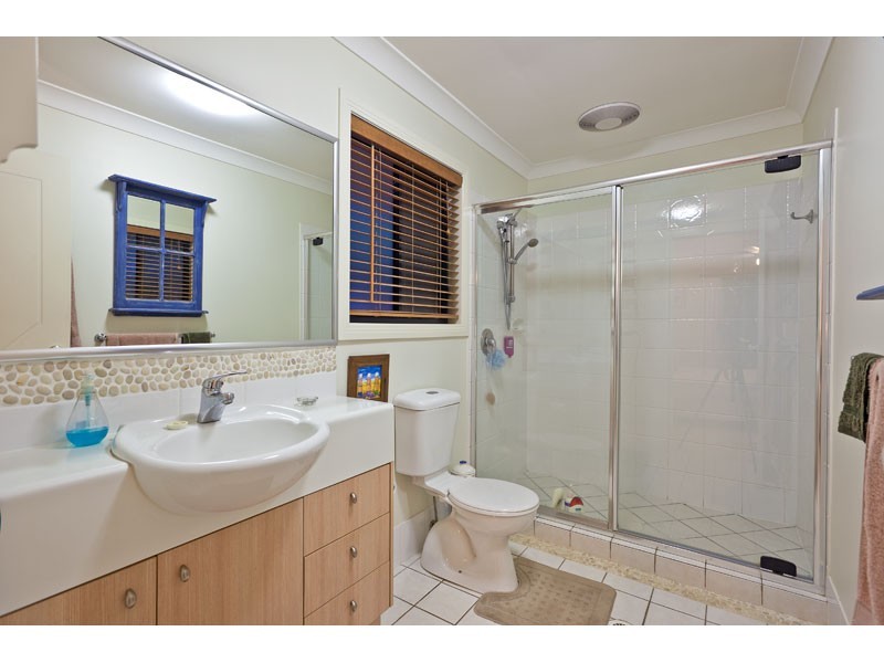 27 Kerder St, Thornlands QLD 4164