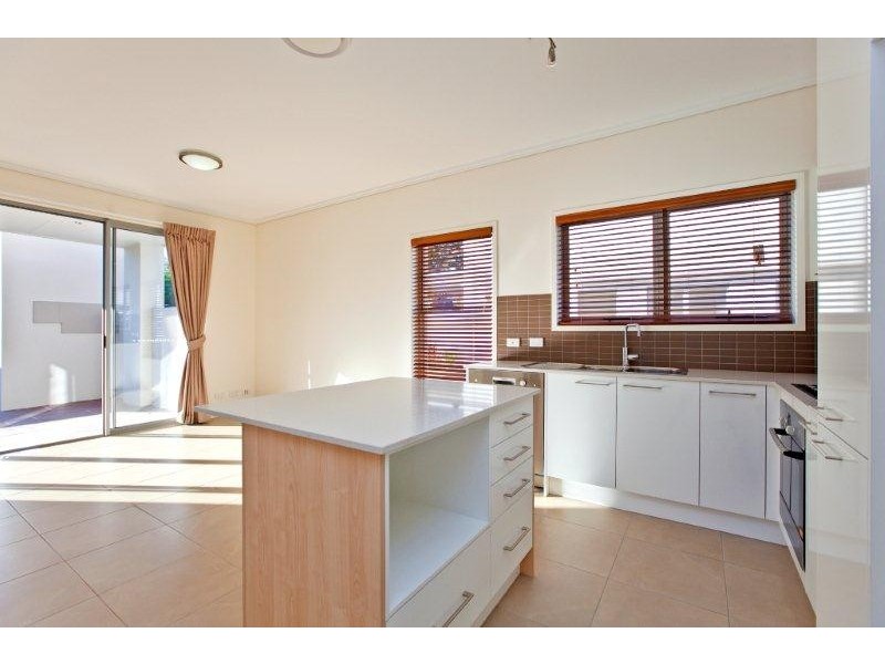 3/62-64 Island Street, Cleveland QLD 4163