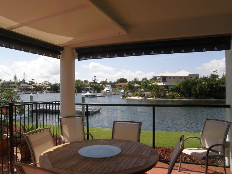 1 Mainroyal Court, Raby Bay QLD 4163