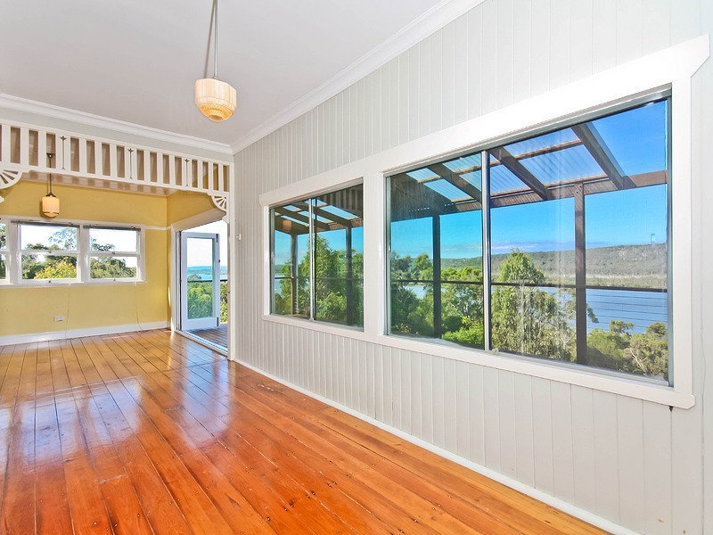 38 Leichhardt Tce, Russell Island QLD 4184