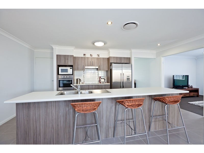 31 Cimmaron Circuit, Thornlands QLD 4164