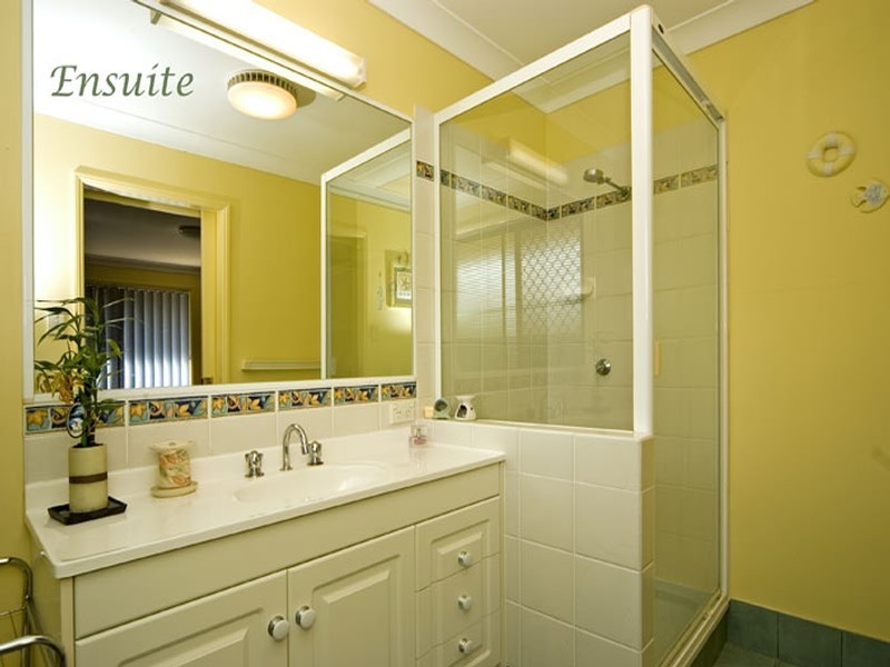 6 Orangegrove Court, Birkdale QLD 4159