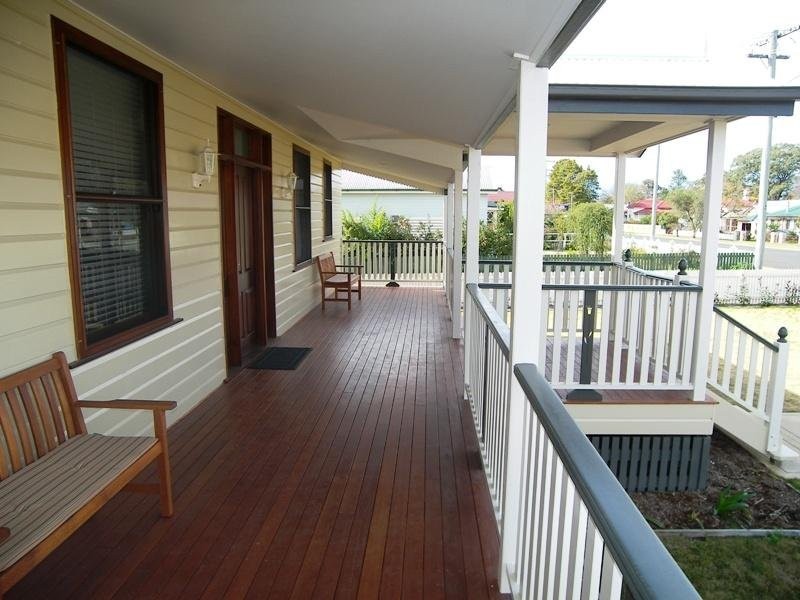 45 Locke St, Warwick QLD 4370