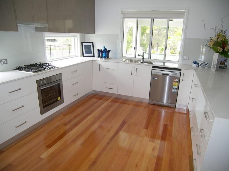 1 Ridgeview  Rd, Warwick QLD 4370