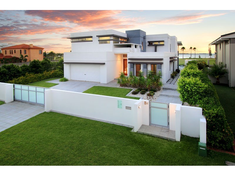 41 Raby Bay Boulevard, Raby Bay QLD 4163