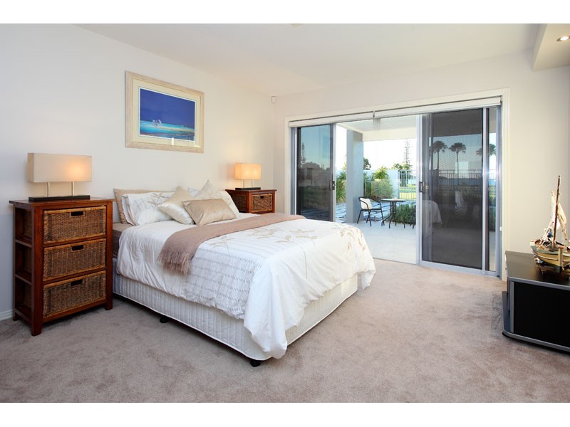 41 Raby Bay Boulevard, Raby Bay QLD 4163