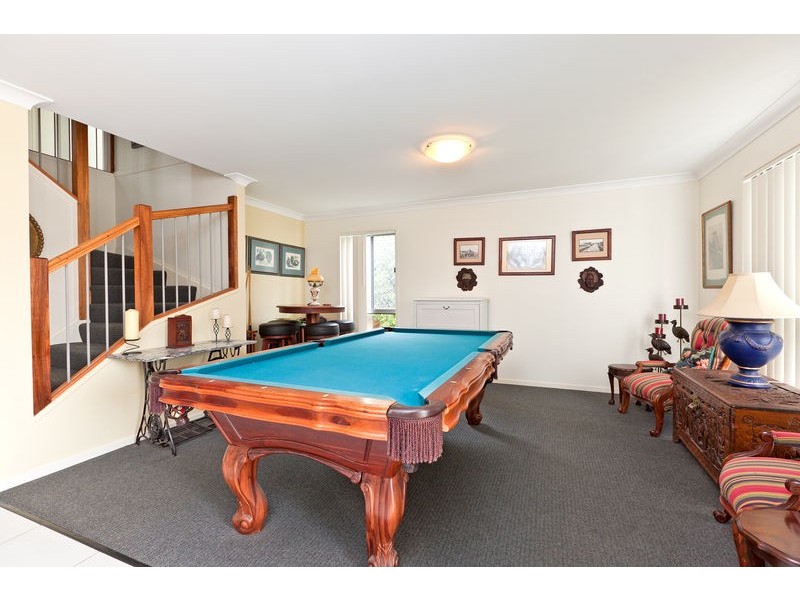5 Whitsunday Place, Redland Bay QLD 4165