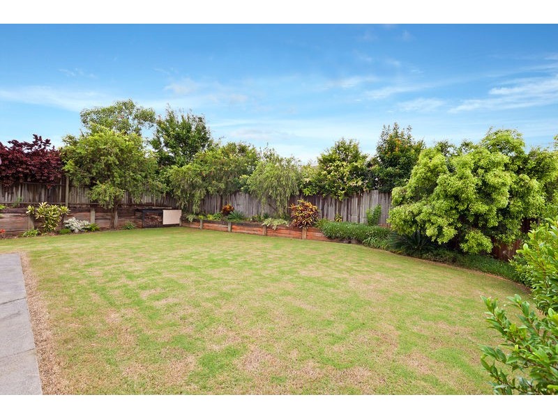 5 Whitsunday Place, Redland Bay QLD 4165