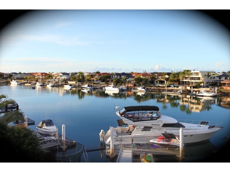 8 Sommersea drive, Raby Bay QLD 4163