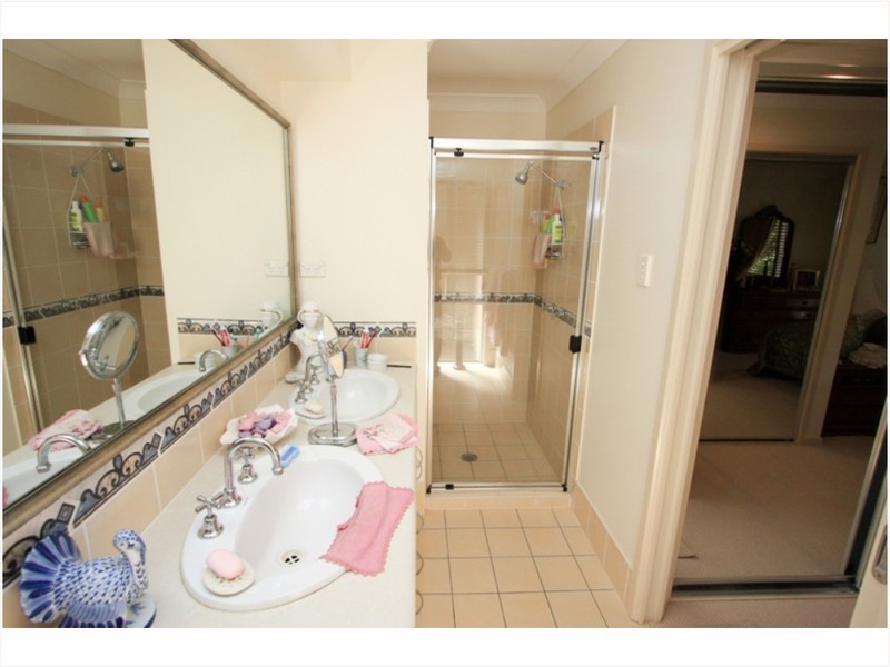 3/130 Gordon St, Ormiston QLD 4160