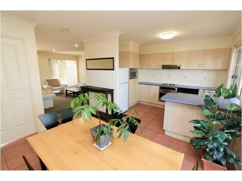 33/81 Network Dr, Wynnum West QLD 4178