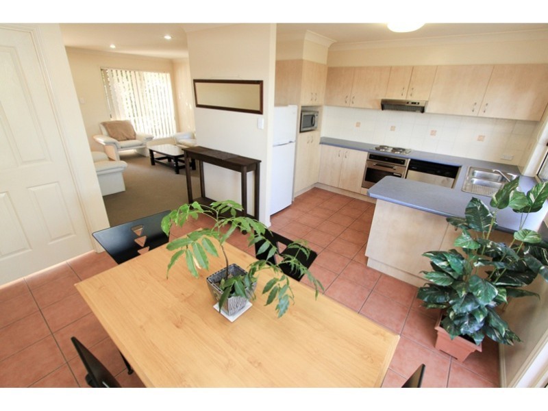 33/81 Network Dr, Wynnum West QLD 4178