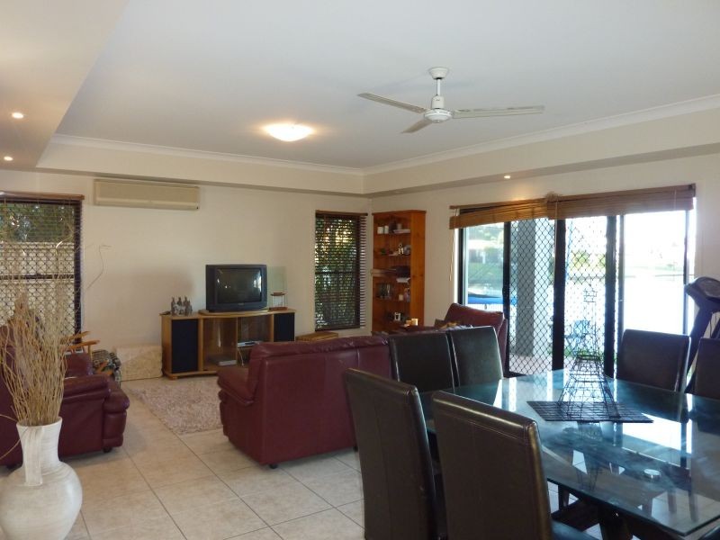43 Allan Day Drive, Wellington Point QLD 4160