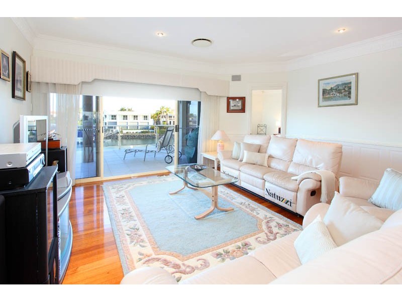 103 Masthead Drive, Raby Bay QLD 4163