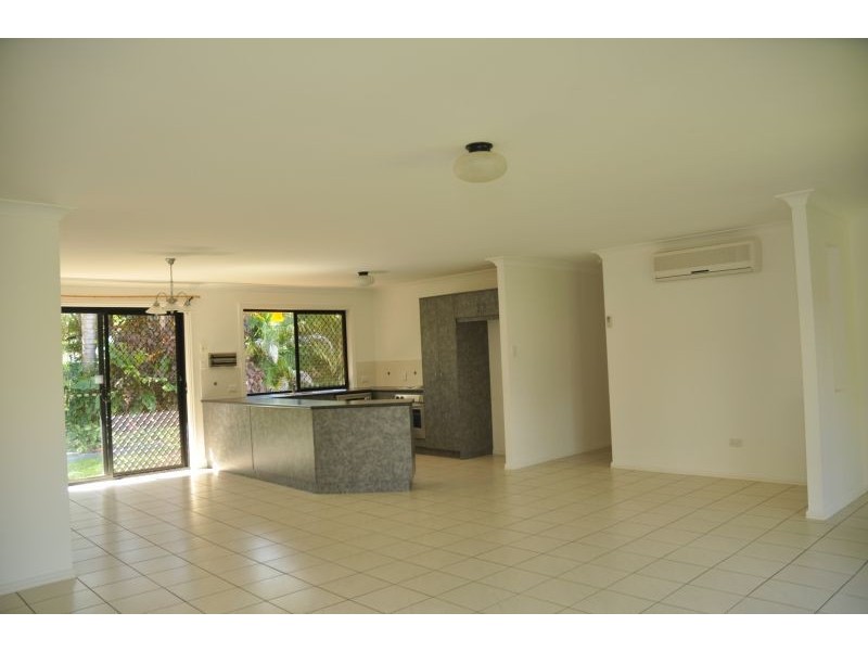 16 Rofail Court, Thorneside QLD 4158