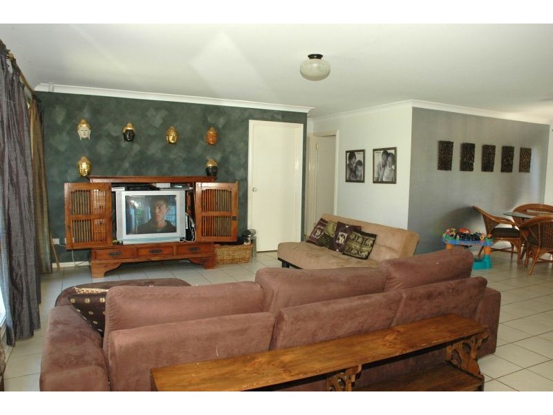 16 Rofail Court, Thorneside QLD 4158