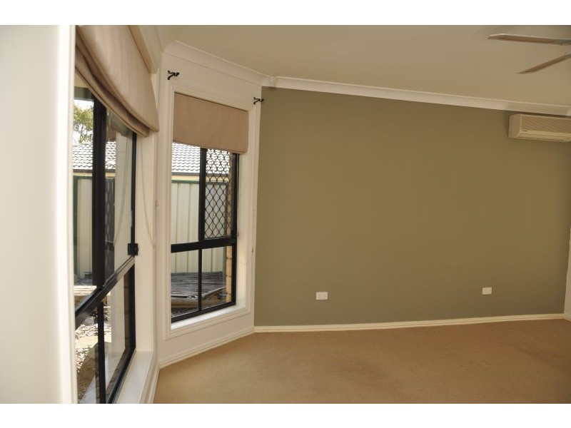 16 Rofail Court, Thorneside QLD 4158