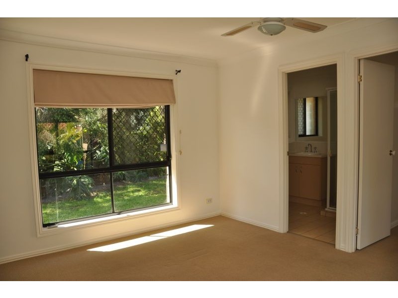 16 Rofail Court, Thorneside QLD 4158