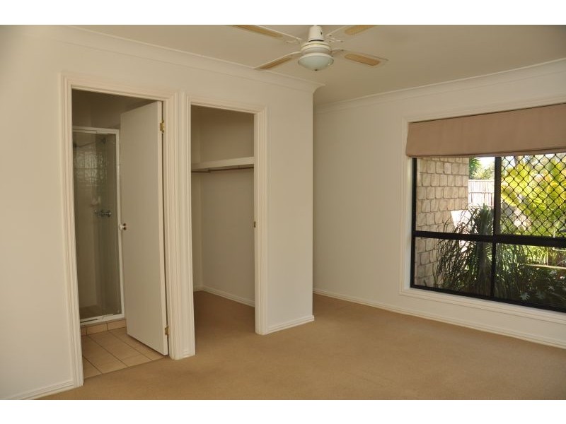 16 Rofail Court, Thorneside QLD 4158