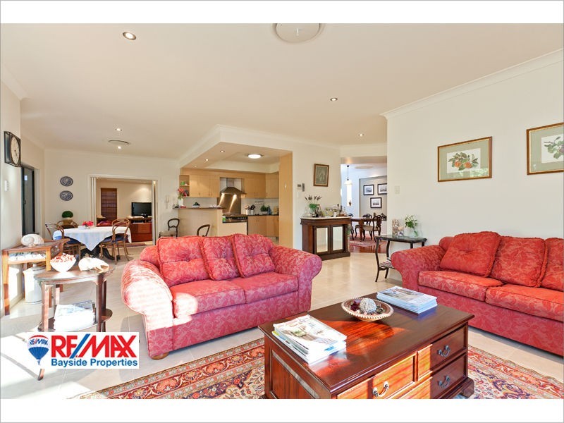 6 Tudar Place, Thornlands QLD 4164