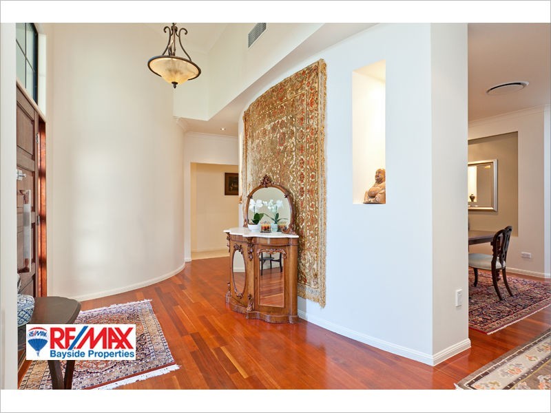 6 Tudar Place, Thornlands QLD 4164