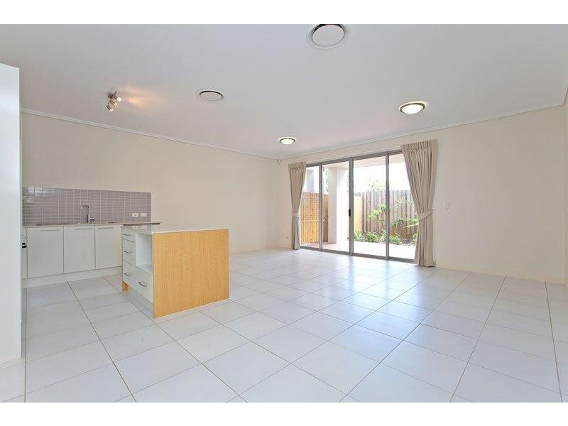 10/62-64 Island Street, Cleveland QLD 4163