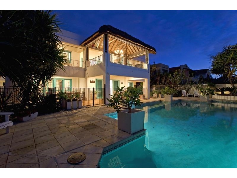 33 Raby Bay Boulevard, Raby Bay QLD 4163