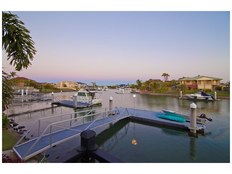 26 Mainroyal Court, Raby Bay QLD 4163