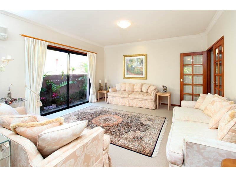 26 Mainroyal Court, Raby Bay QLD 4163