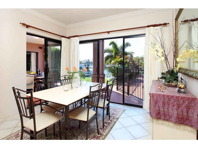 26 Mainroyal Court, Raby Bay QLD 4163