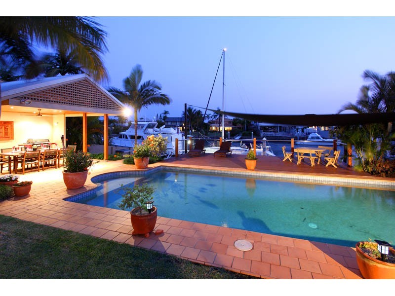 6 SEAHAVEN COURT, Raby Bay QLD 4163