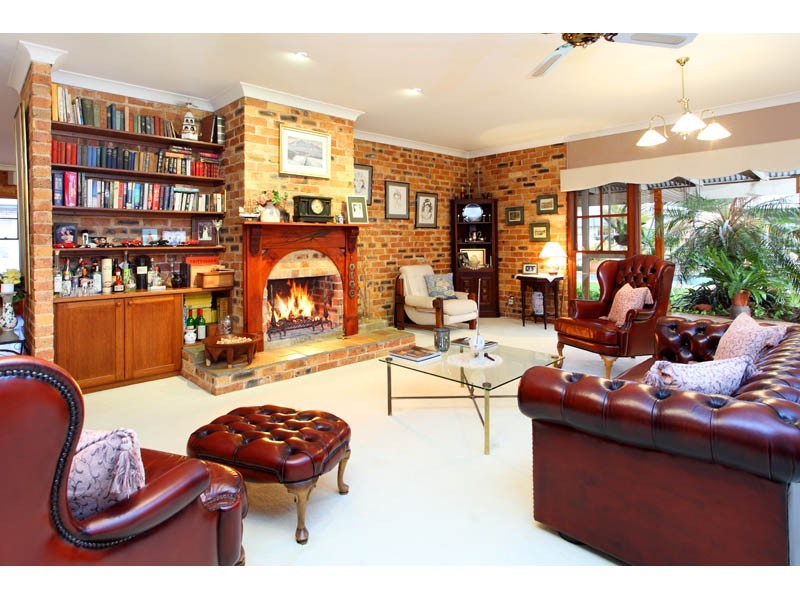 6 SEAHAVEN COURT, Raby Bay QLD 4163