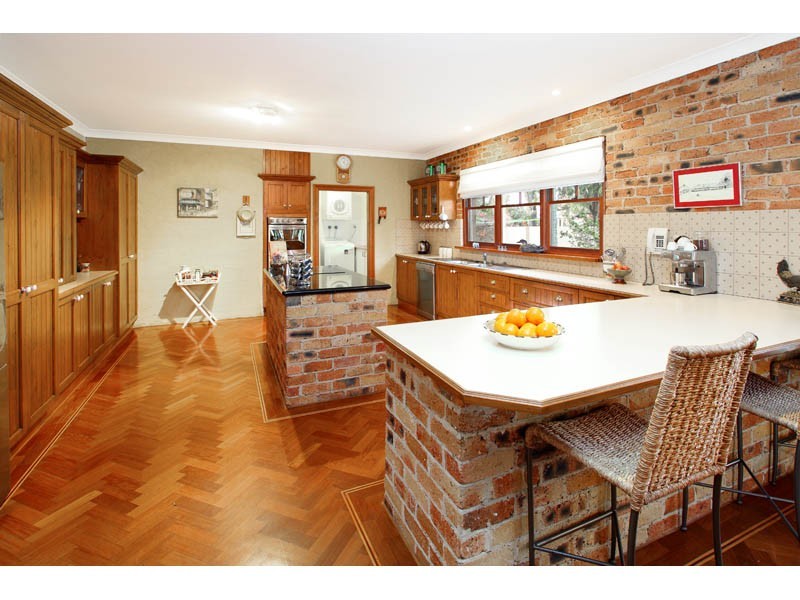 6 SEAHAVEN COURT, Raby Bay QLD 4163