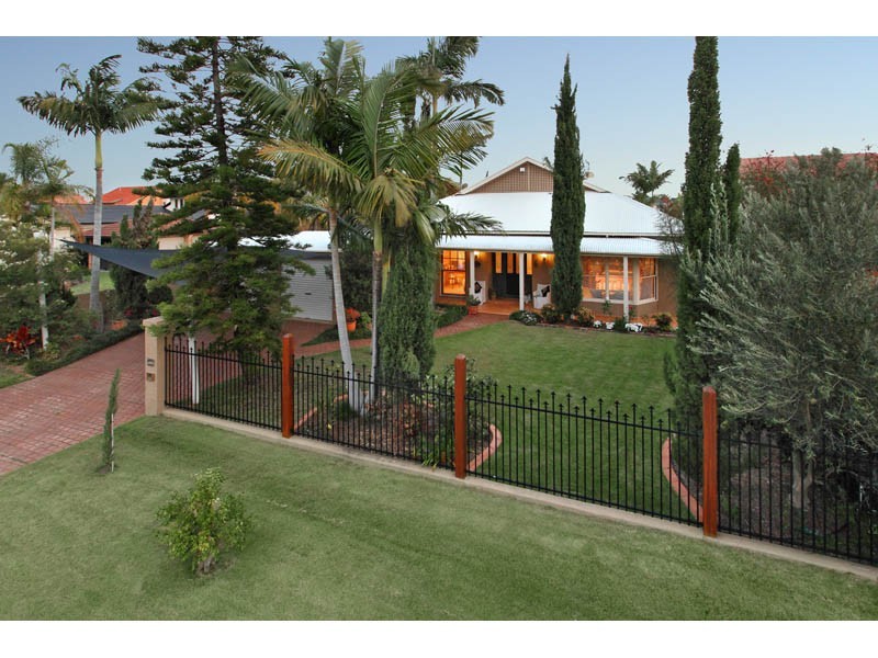 6 SEAHAVEN COURT, Raby Bay QLD 4163