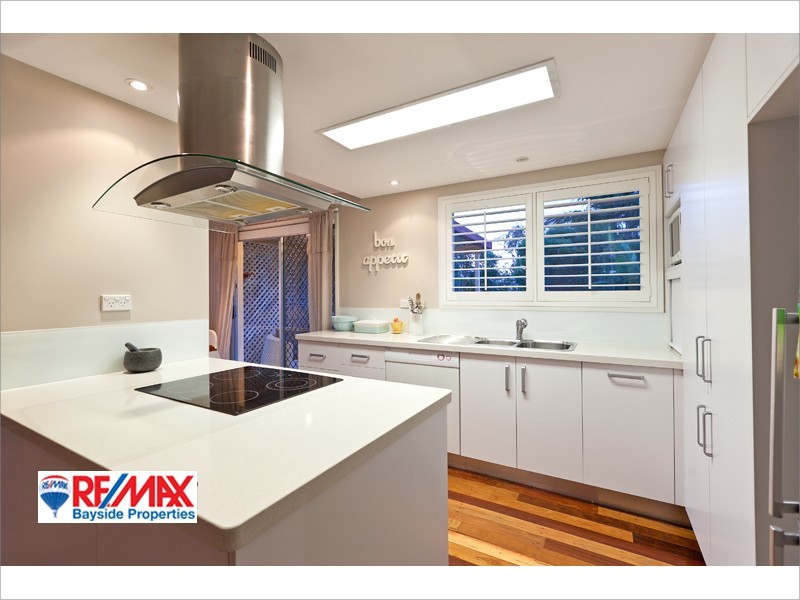 16 Hansen Ct, Ormiston QLD 4160