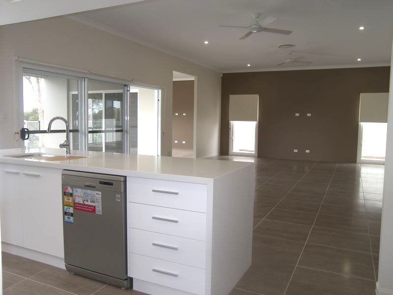 25 Ronnie Street, Cleveland QLD 4163