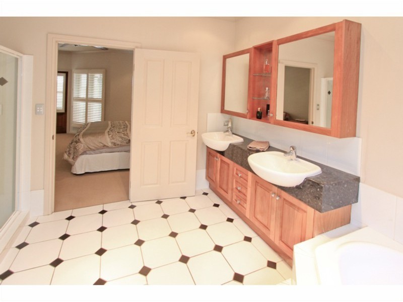 17 Fletcher Terrace, Ormiston QLD 4160