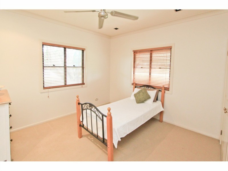 17 Fletcher Terrace, Ormiston QLD 4160